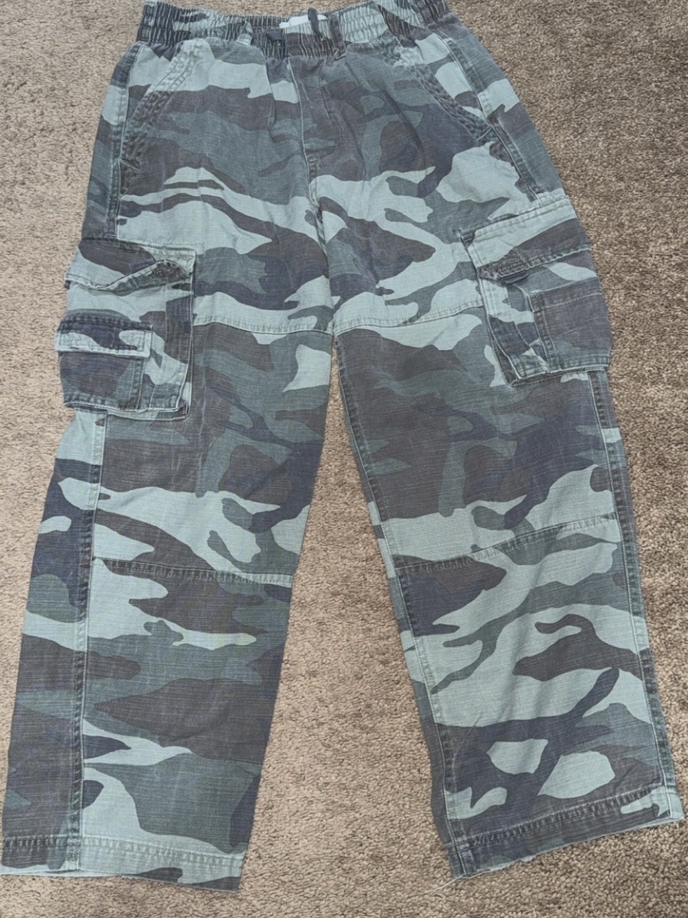 abercrombie kids Green & Dark Grey Camo Cargo Pants